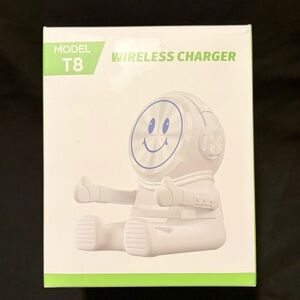 Model T8 Wireless Charger - White with Green Accents